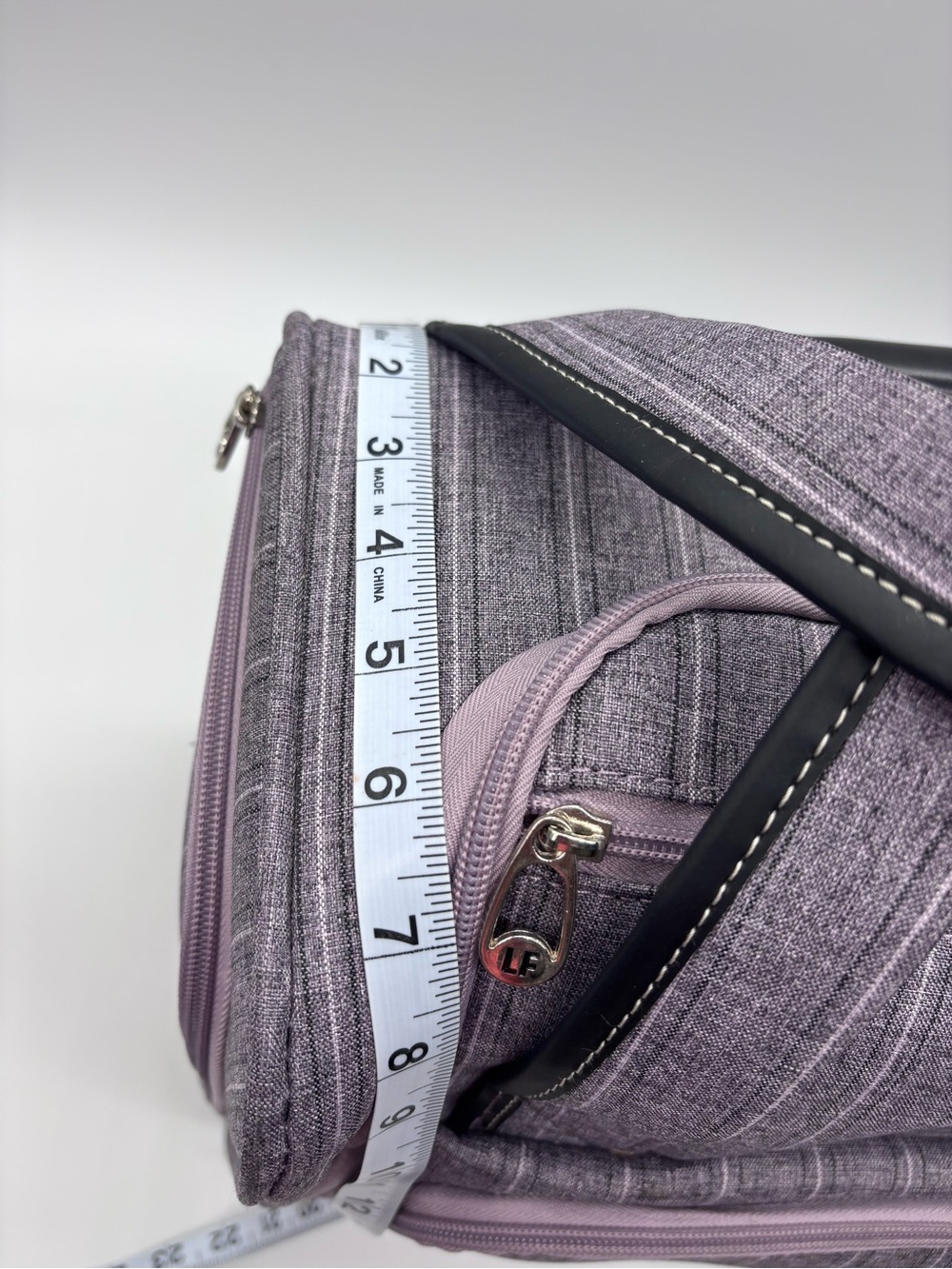 London Fog Lavender Pinstripe Travel Dopp Bag - Picture 14 of 15